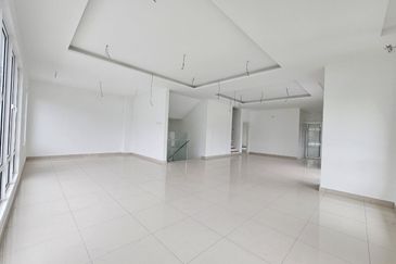 CHEAP Sungai Long Brand NEW 3.5 sty CORNER Semi D For Sale