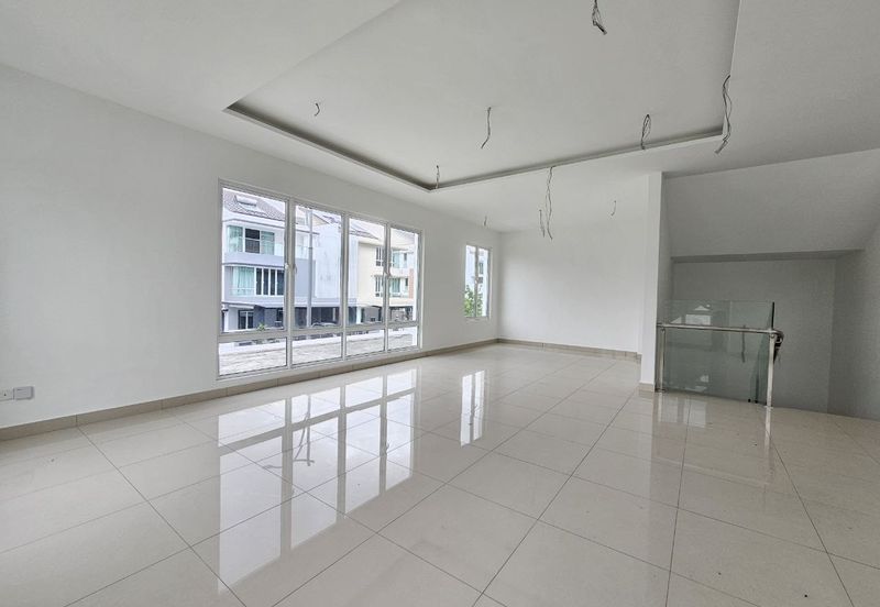 CHEAP Sungai Long Brand NEW 3.5 sty CORNER Semi D For Sale