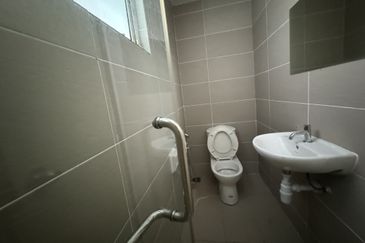 Bandar Tun Hussein Onn