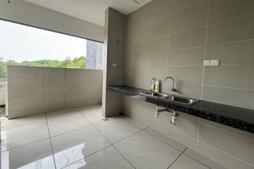 Bandar Tun Hussein Onn