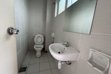 Bandar Tun Hussein Onn