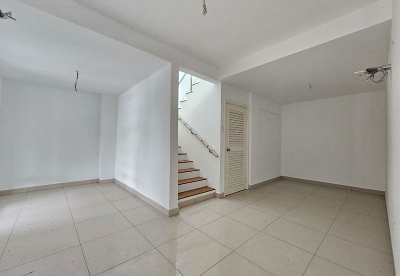 CHEAP Sungai Long Brand NEW 3.5 sty CORNER Semi D For Sale