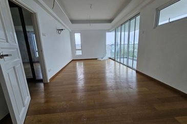 CHEAP Sungai Long Brand NEW 3.5 sty CORNER Semi D For Sale