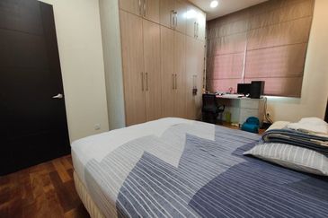 CHEAP 2 Storey Bungalow Bukit Sungai Long For Sale