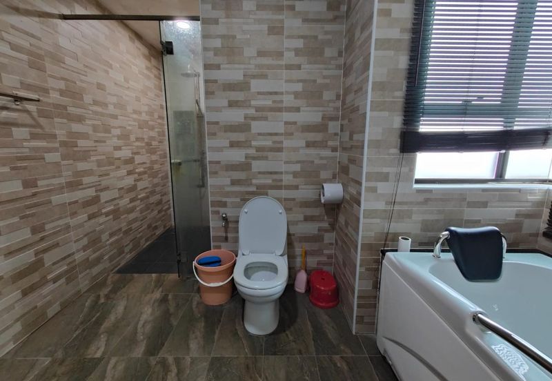 CHEAP 2 Storey Bungalow Bukit Sungai Long For Sale