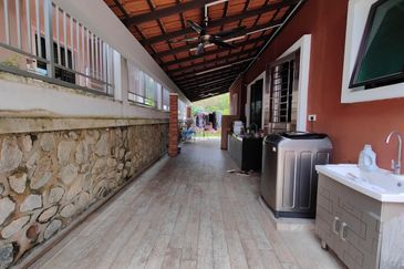 CHEAP 2 Storey Bungalow Bukit Sungai Long For Sale