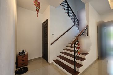 CHEAP 2 sty Semi-D at Twin Palm Sungai Long For Sale