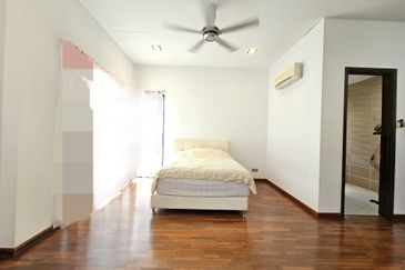 CHEAP 2 sty Semi-D at Twin Palm Sungai Long For Sale