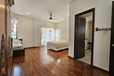 CHEAP 2 sty Semi-D at Twin Palm Sungai Long For Sale