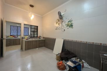 Bandar Tun Hussein Onn