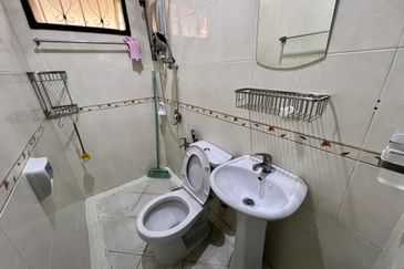 Bandar Tun Hussein Onn