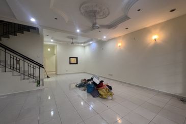 Bandar Tun Hussein Onn