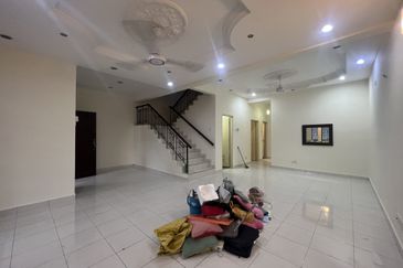 Bandar Tun Hussein Onn