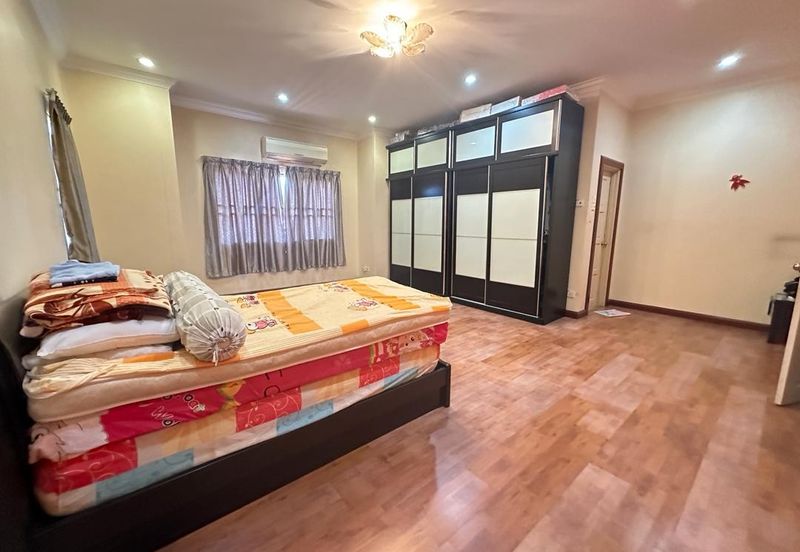 CHEAP 2 Storey Semi-D in Taming Indah Sungai Long Cheras