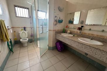 CHEAP 2 Storey Semi-D in Taming Indah Sungai Long Cheras