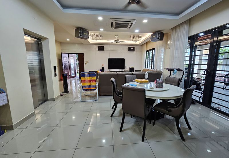 CHEAP 3 Storey CORNER Semi D w Lift at Twin Palm Sungai Long