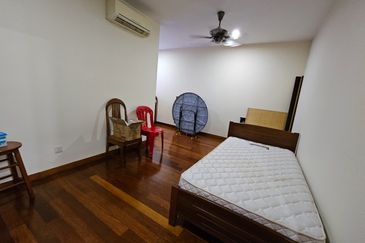 CHEAP 3 Storey CORNER Semi D w Lift at Twin Palm Sungai Long