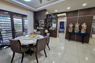 CHEAP 3 Storey CORNER Semi D w Lift at Twin Palm Sungai Long