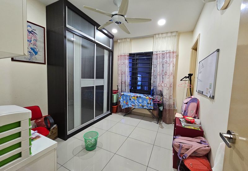 CHEAP 3 Storey CORNER Semi D w Lift at Twin Palm Sungai Long