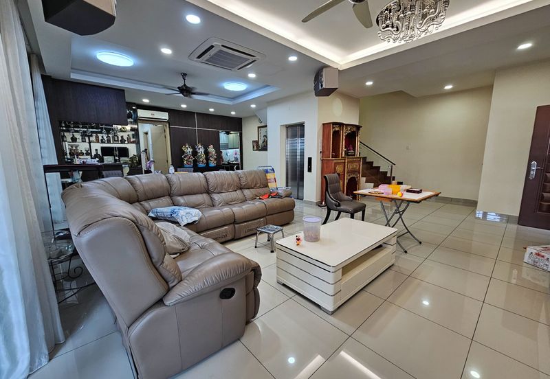 CHEAP 3 Storey CORNER Semi D w Lift at Twin Palm Sungai Long