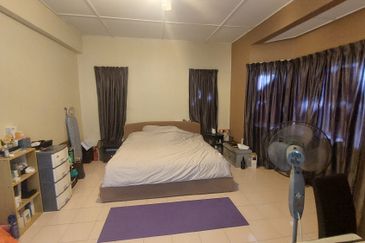 CHEAP 2 Sty Corner Semi-D Sungai Long Cheras Renovated house for sale