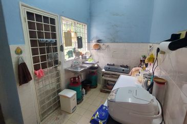 CHEAP 2 Sty Corner Semi-D Sungai Long Cheras Renovated house for sale