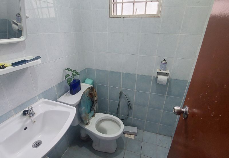 CHEAP 2 Sty Corner Semi-D Sungai Long Cheras Renovated house for sale