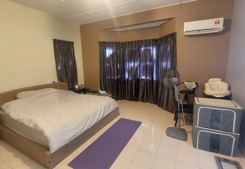 CHEAP 2 Sty Corner Semi-D Sungai Long Cheras Renovated house for sale