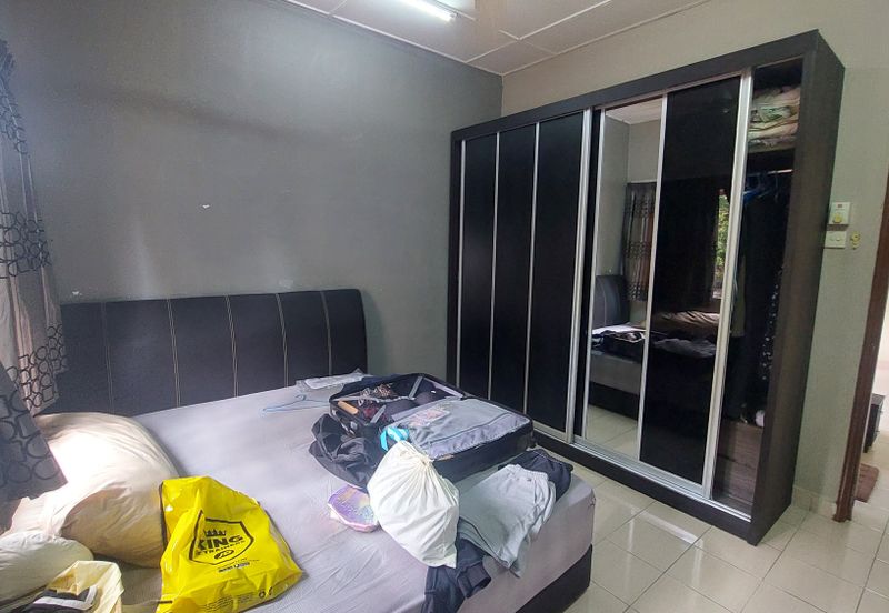 CHEAP 2 Sty Corner Semi-D Sungai Long Cheras Renovated house for sale