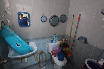 CHEAP 2 Sty Corner Semi-D Sungai Long Cheras Renovated house for sale