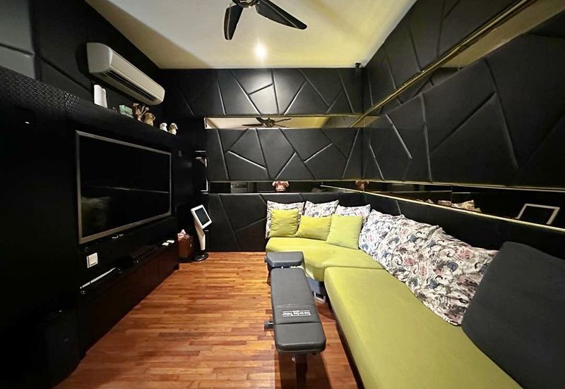 C H E A P 3 Sty Semi-D Twin Palm at Sungai Long 