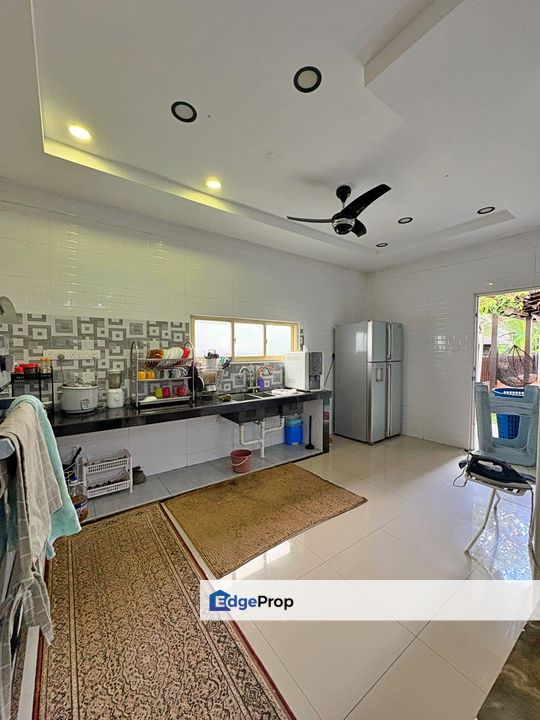 Ritz Residence Bukit Serdang 2 Storey Semi-D House For Sale, Selangor, Seri Kembangan