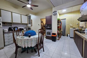 Bandar Tun Hussein Onn