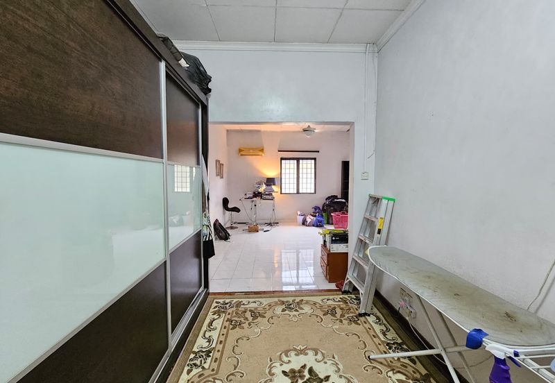 Bandar Tun Hussein Onn