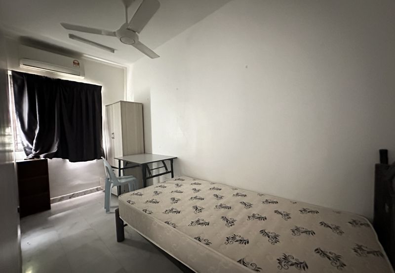 Taman Connaught (Sri Cendekia)