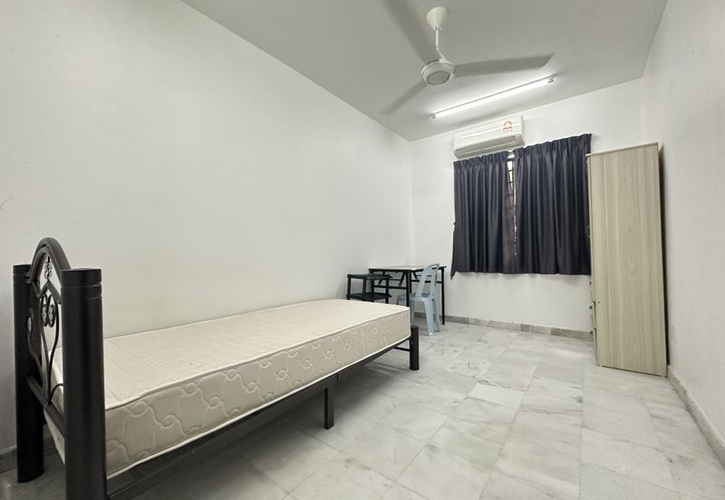 Taman Connaught (Sri Cendekia)