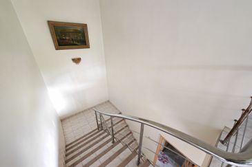 SL 8, Bandar Sungai Long