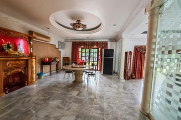 SL 8, Bandar Sungai Long