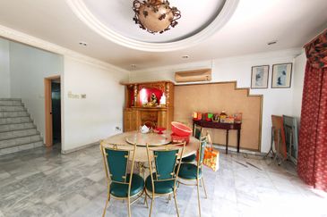 SL 8, Bandar Sungai Long