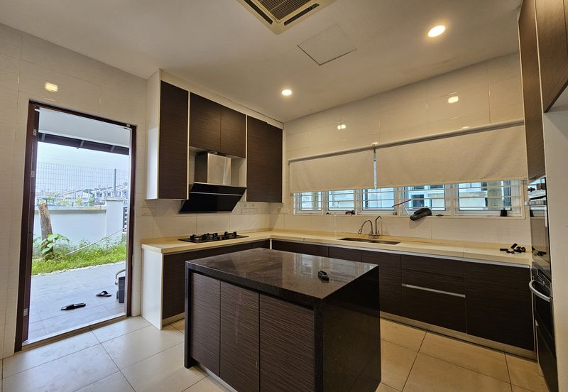 Wira Heights, Bandar Sungai Long