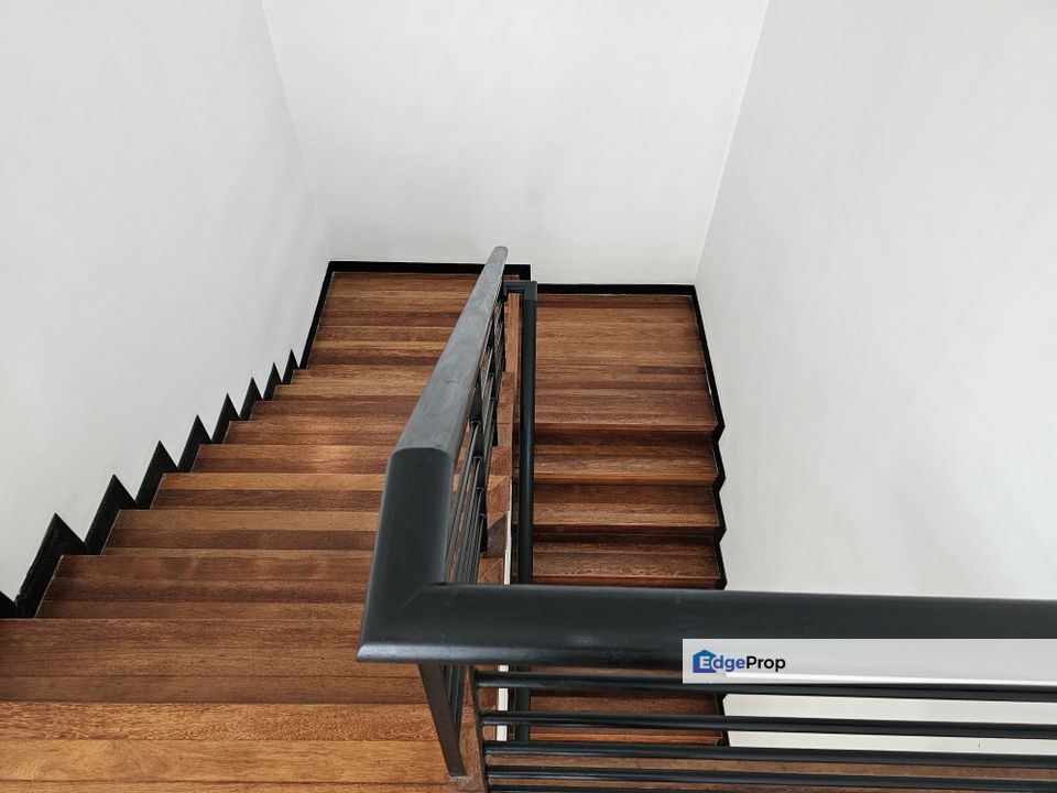 Wira Heights Kajang 2 Storey Semi-D House For Sale, Selangor, Kajang