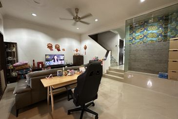 SL 13, Bandar Sungai Long