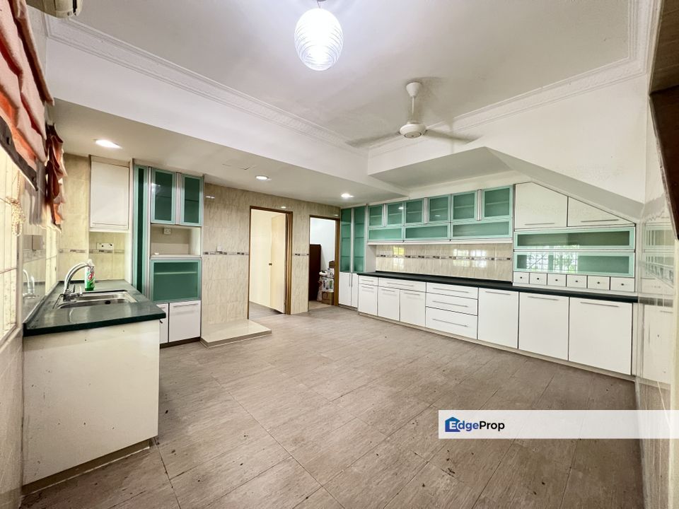 Taman Sri Jelok Kajang 2.5 Storey Semi-D  House For Sale, Selangor, Kajang