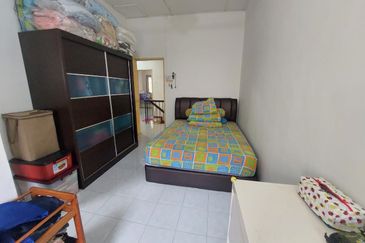 SL 9, Bandar Sungai Long