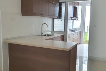 Parkfield Residences, Tropicana Heights