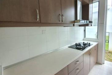 Parkfield Residences, Tropicana Heights