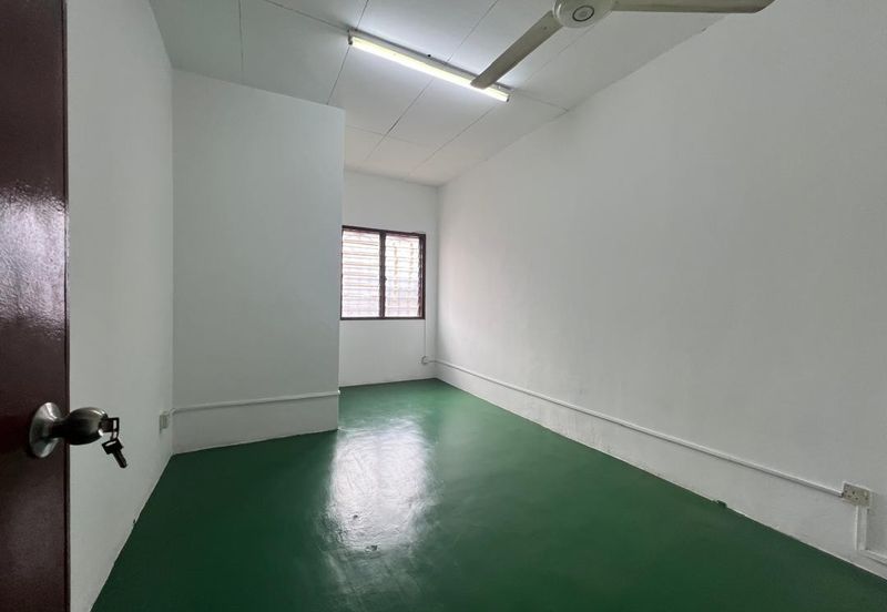 C H E A P 2 Storey Terrace house at Damai Perdana Cheras