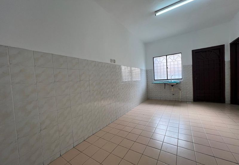 C H E A P 2 Storey Terrace house at Damai Perdana Cheras