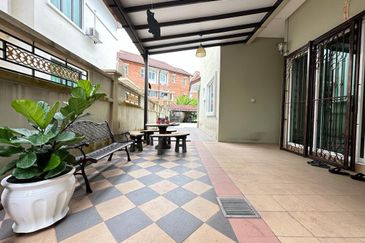 SL 3, Bandar Sungai Long