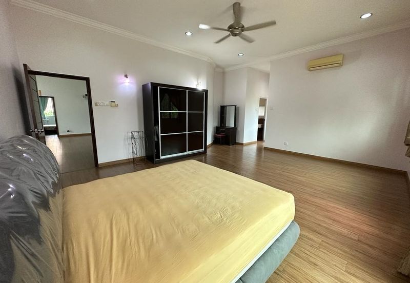 SL 3, Bandar Sungai Long